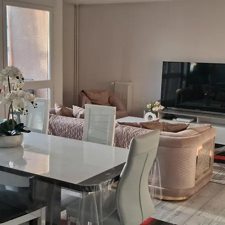 Chambre Privee Dans Grand Et Superbe Appartement Proche Paris * كريل