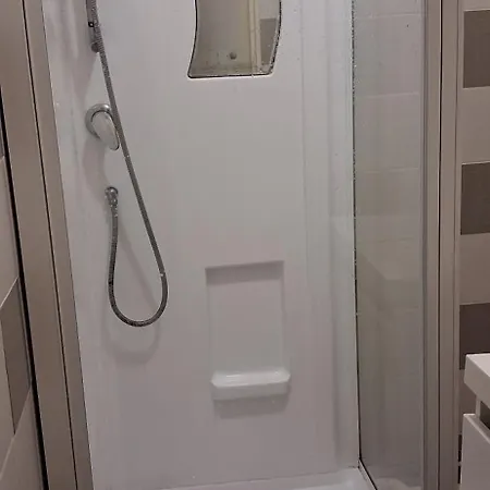 Chambre Privee Dans Grand Et Superbe Appartement Proche Paris كريل